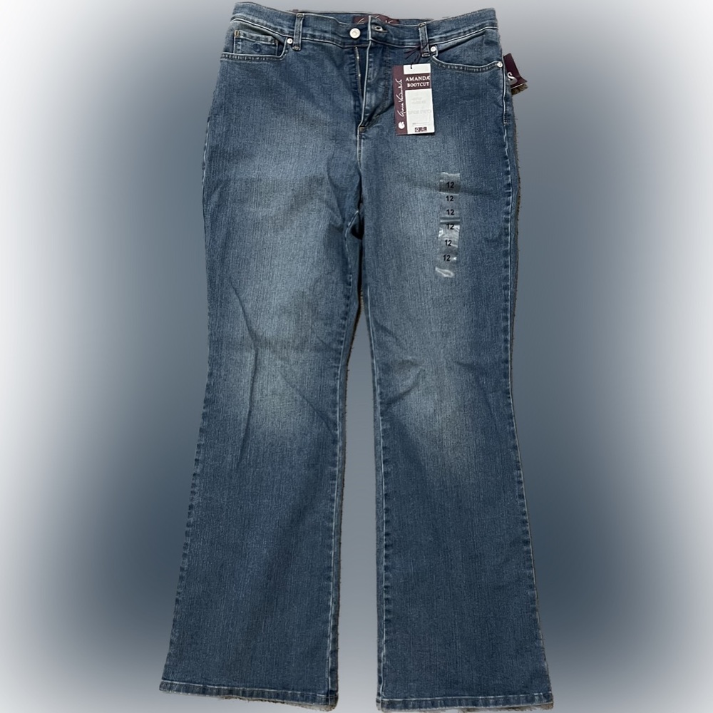 NWT Gloria Vanderbilt Women's Amanda Bootcut Denim Jean